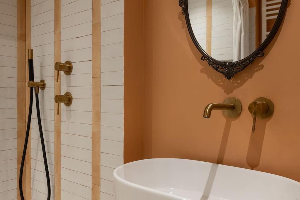 Foscolo 46 - Elegant Family Apartment Trieste Luaran gambar