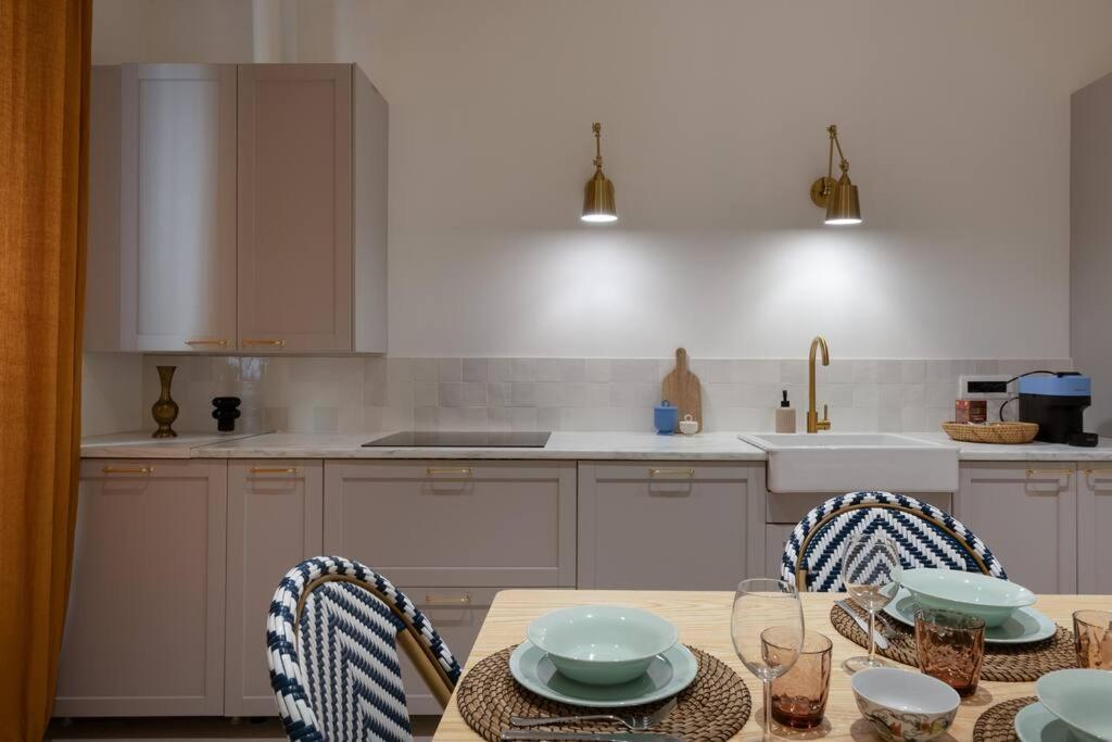 Foscolo 46 - Elegant Family Apartment Trieste Luaran gambar